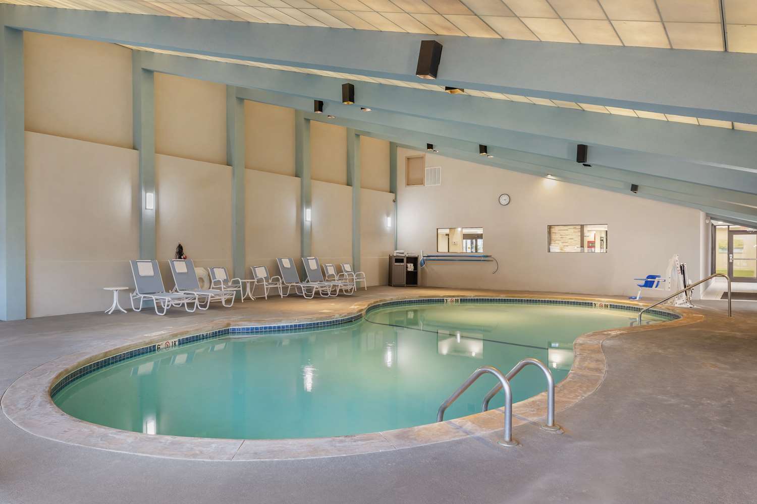 Best Western Plus New Englander 8/20