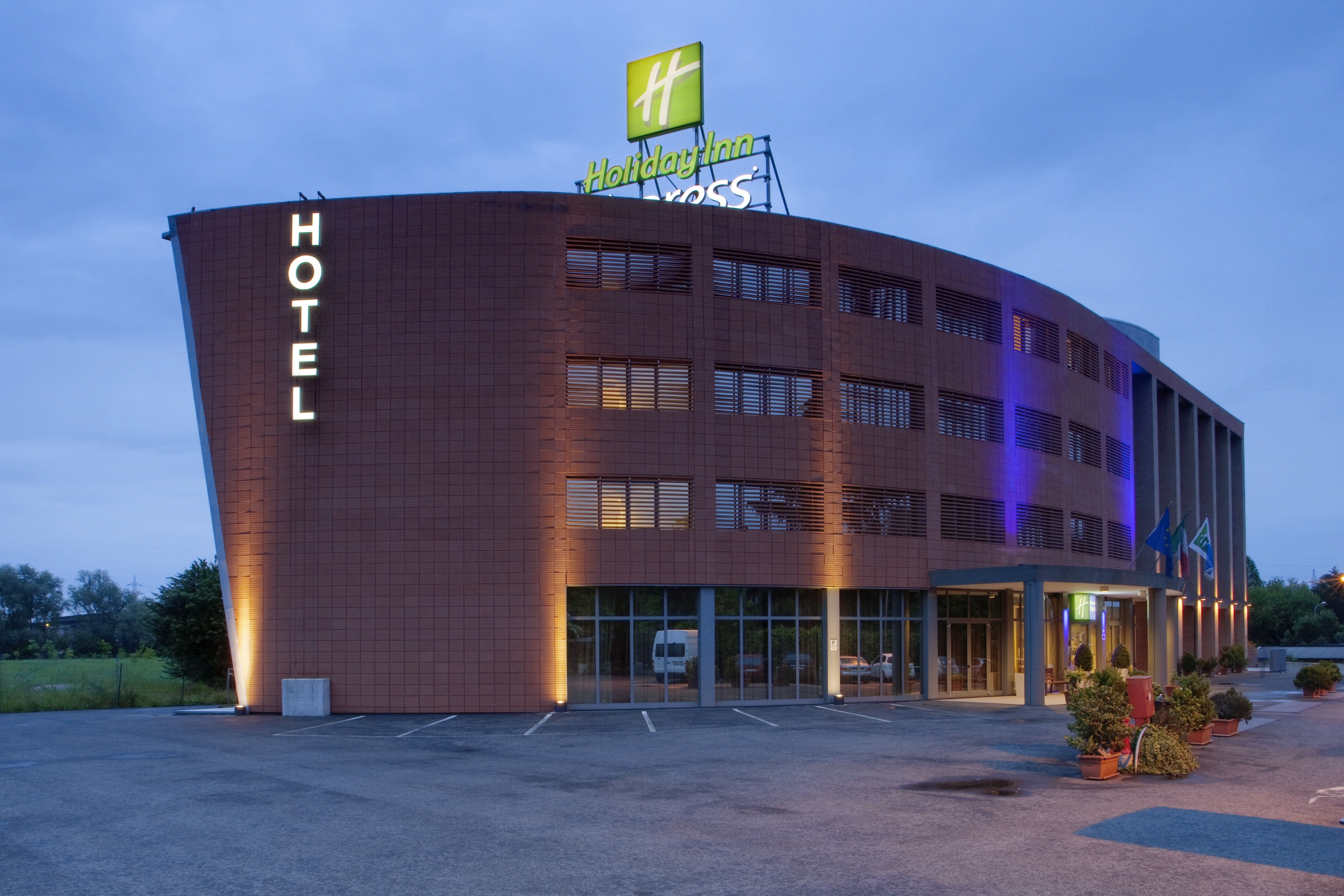 Express Holiday Inn Parma 5/59