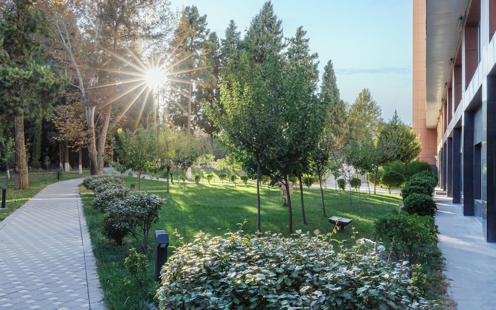 Chinar Hotel & Spa 48/50