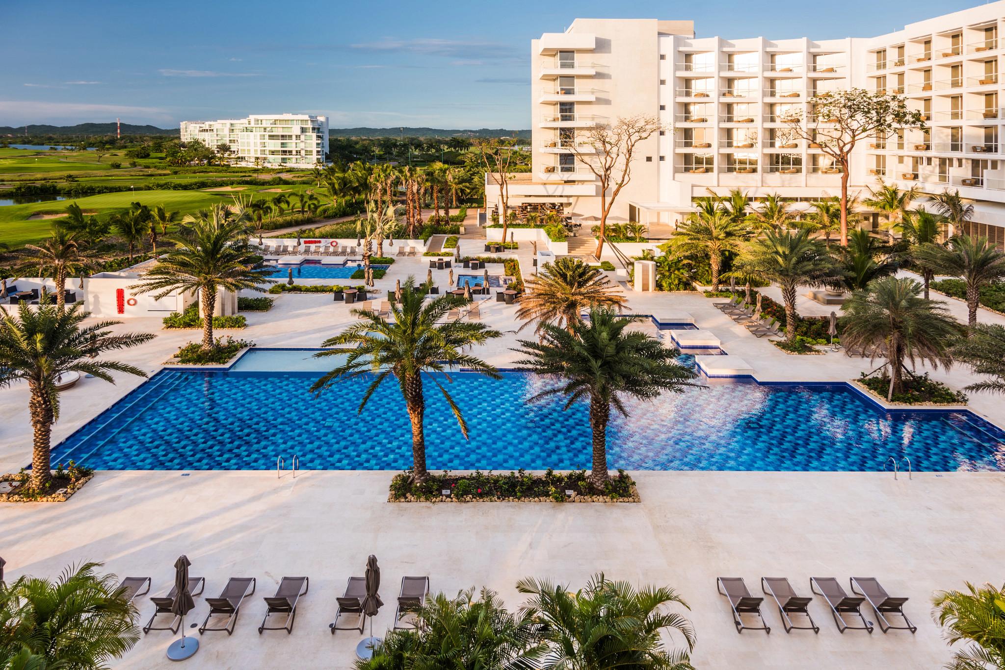 Suite, Tropical View