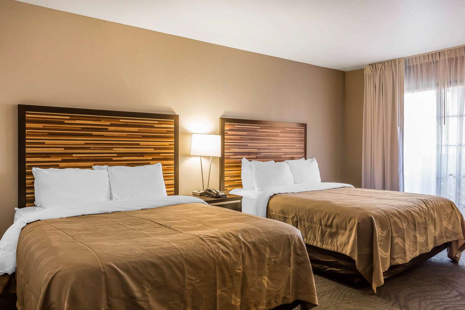 Quality Inn Fallbrook I 15 14/34