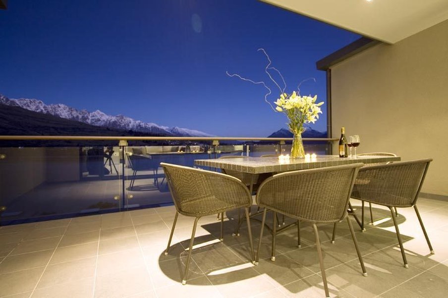 The Rees Hotel and Luxury Apartments 62/63