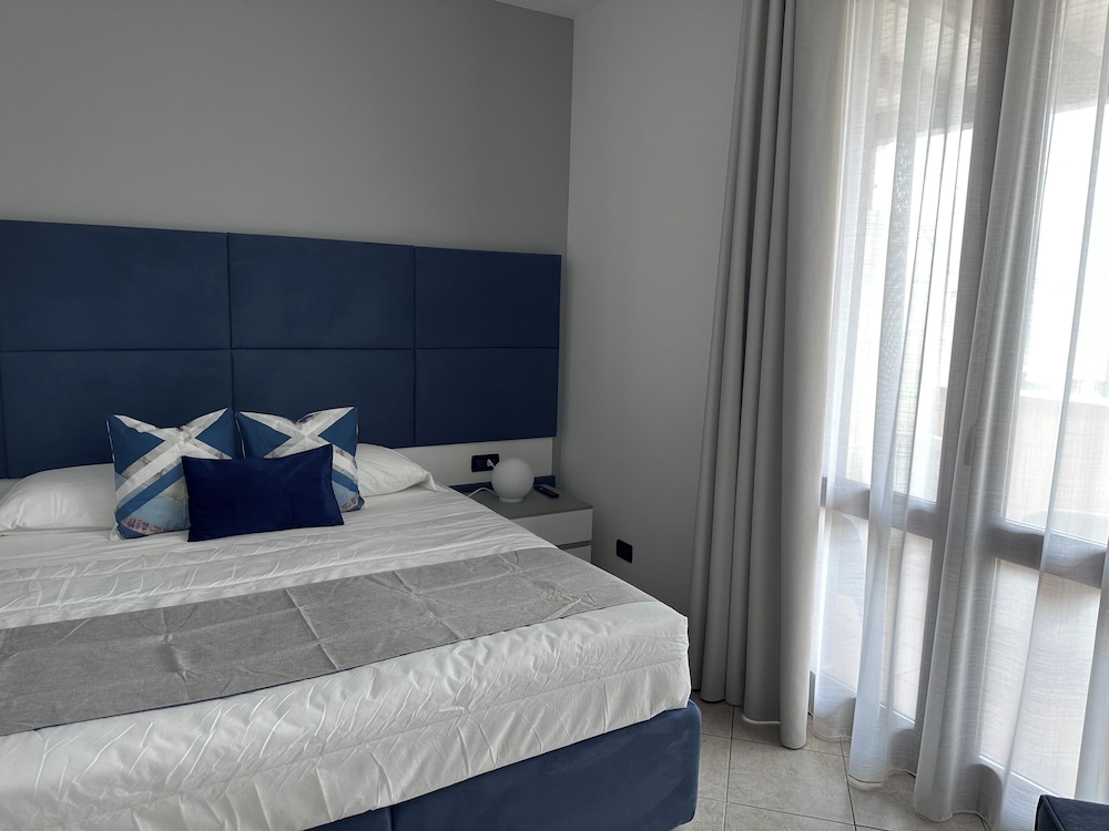 Hotel Baia Di Venere 5/50