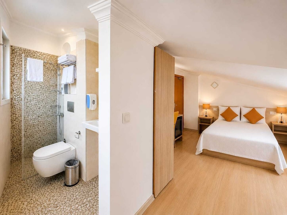 Economy, Double Bed, Mountain View, Attic، Aria Doria Otel 8/9