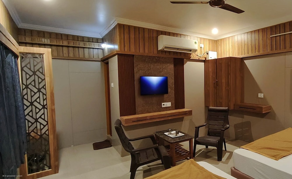 Hotel Govind Heights 36/40