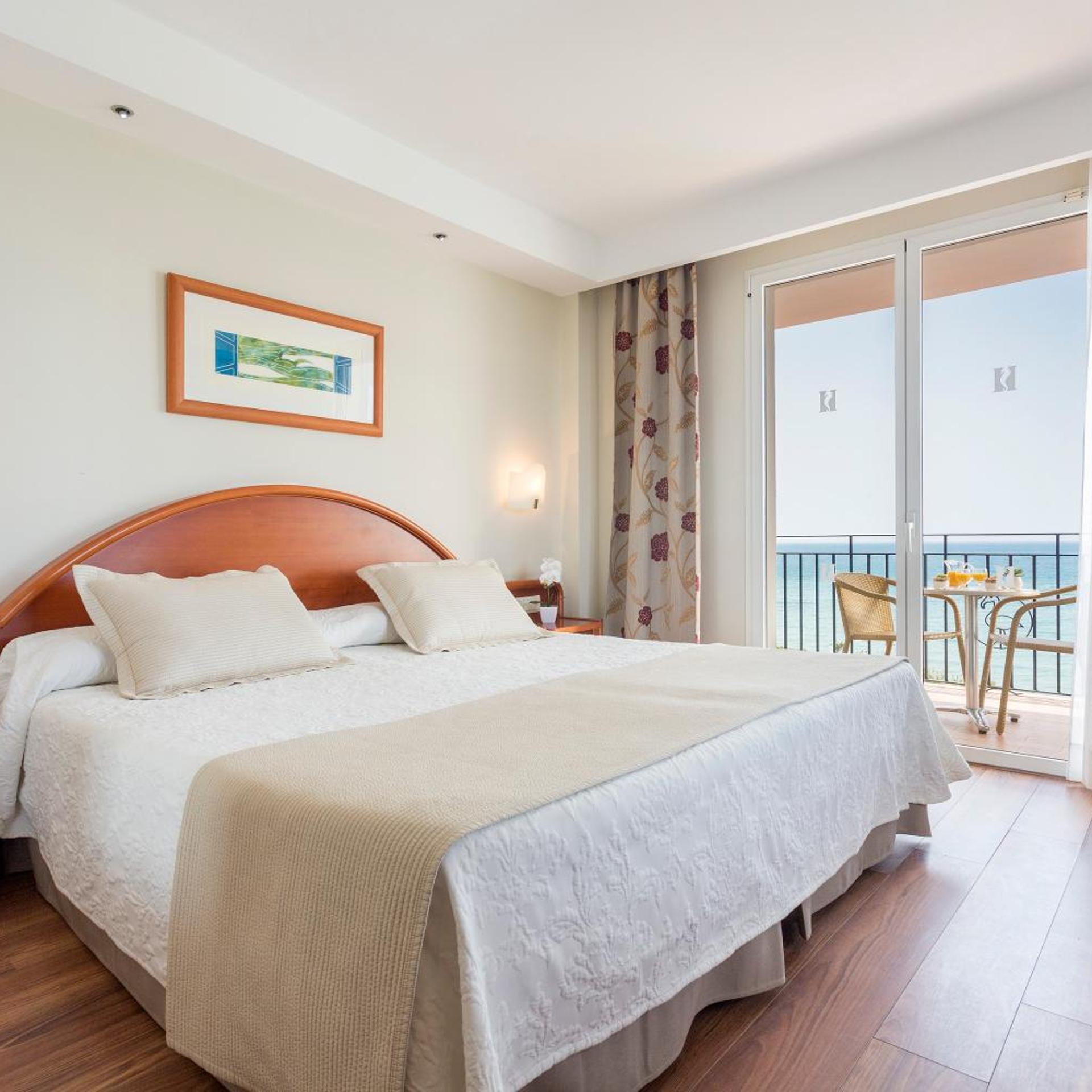 Room, Double Bed, Sea View