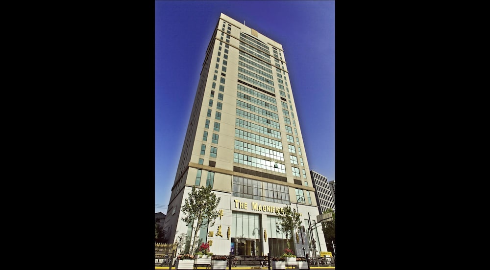 MAGNIFICENT INTERNATIONAL HOTEL 4/56