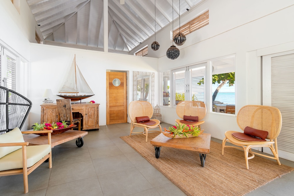 Moorea Beach Lodge 33/65