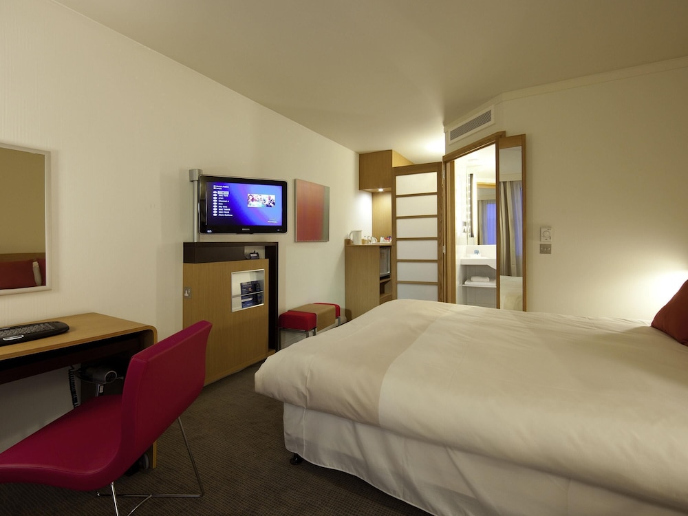 غرفة سوبيريور بسرير كوين مع أريكة، Novotel Liverpool Centre 4/7