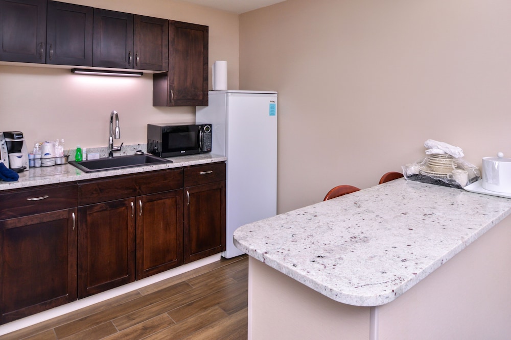 Hampton Inn Eugene 9/51