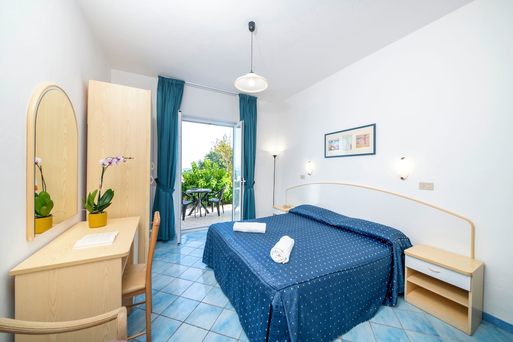 Hotel Villa Ireos 20/50