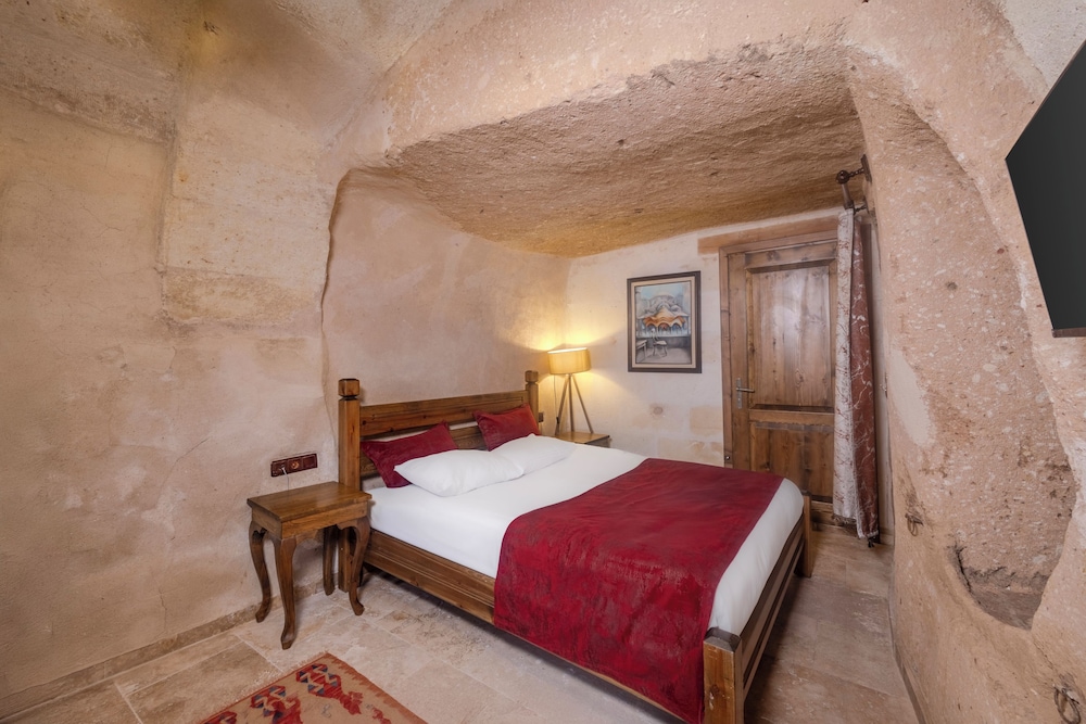 Zula Cave House 10/47