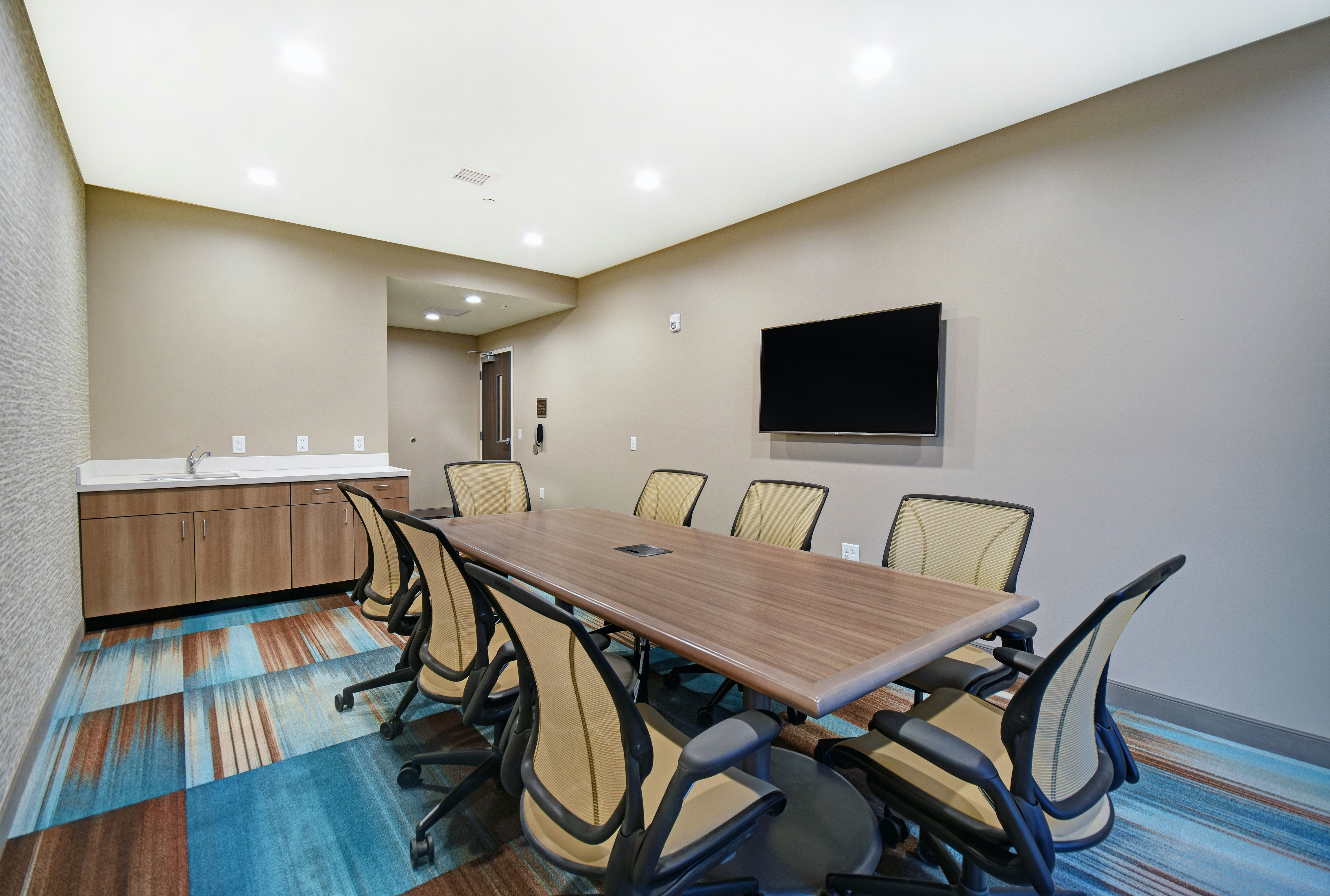 Home2 Suites By Hilton Beloit 16/22