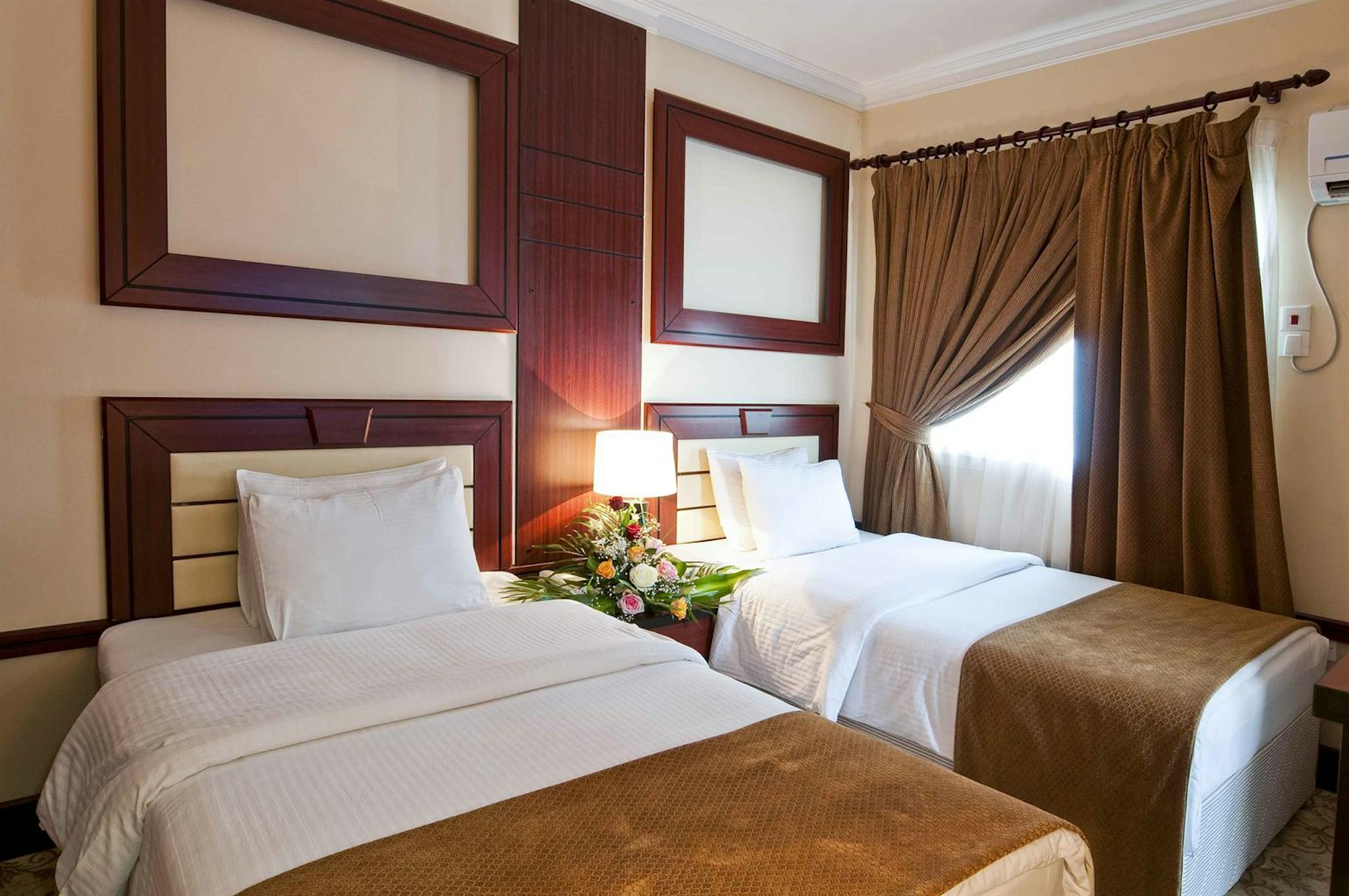 La Villa Palace Hotel 13/18