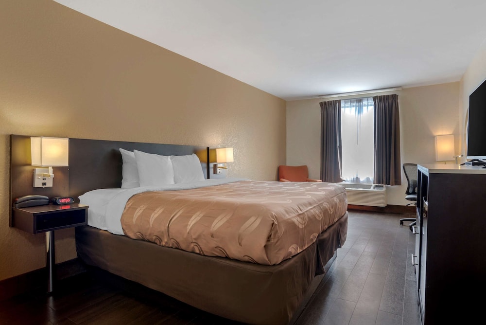 Standard, King Bed, Quality Inn Phenix City Columbus 2/9