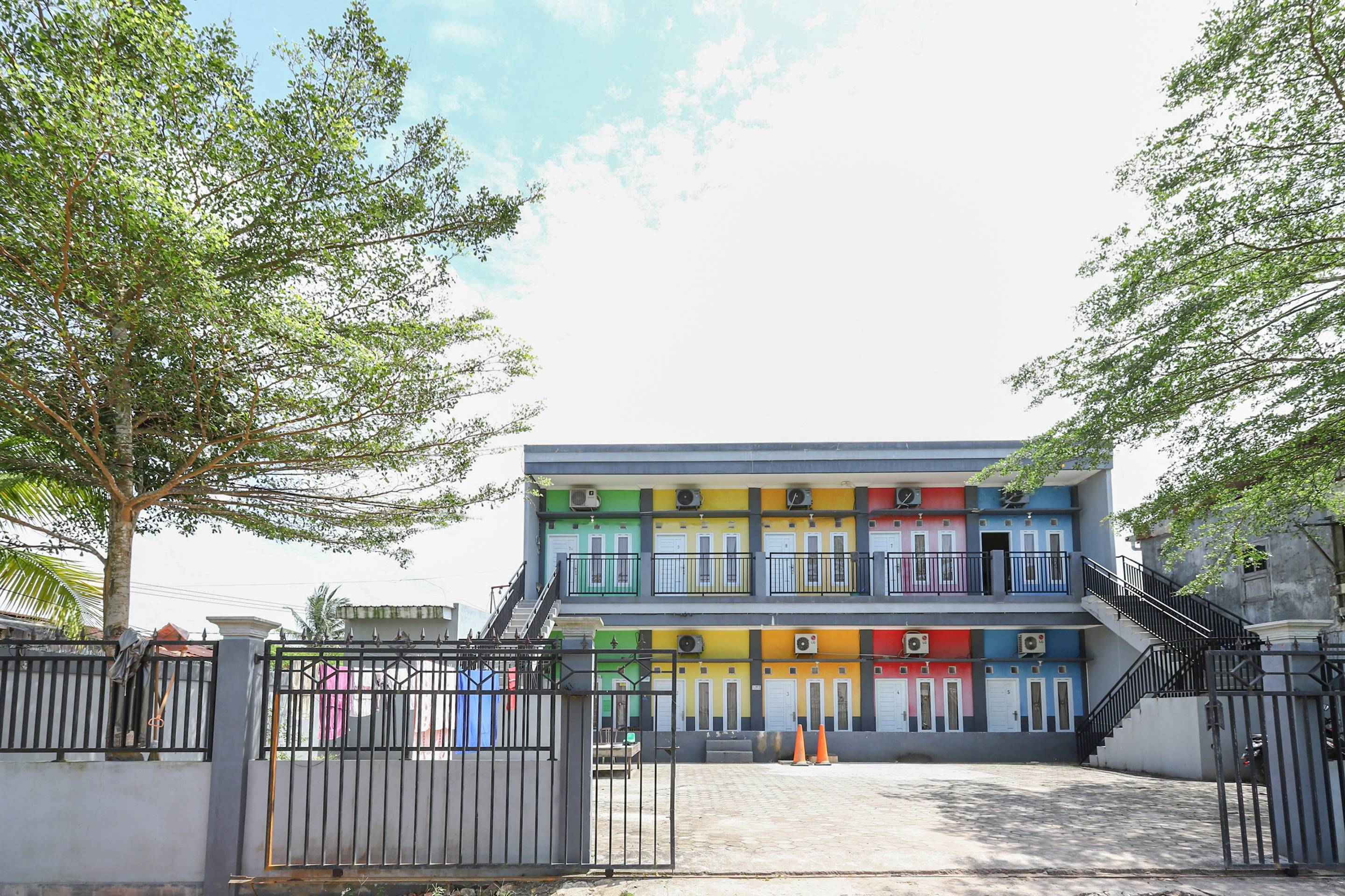 OYO 3731 Pelangi Guest House 3/19