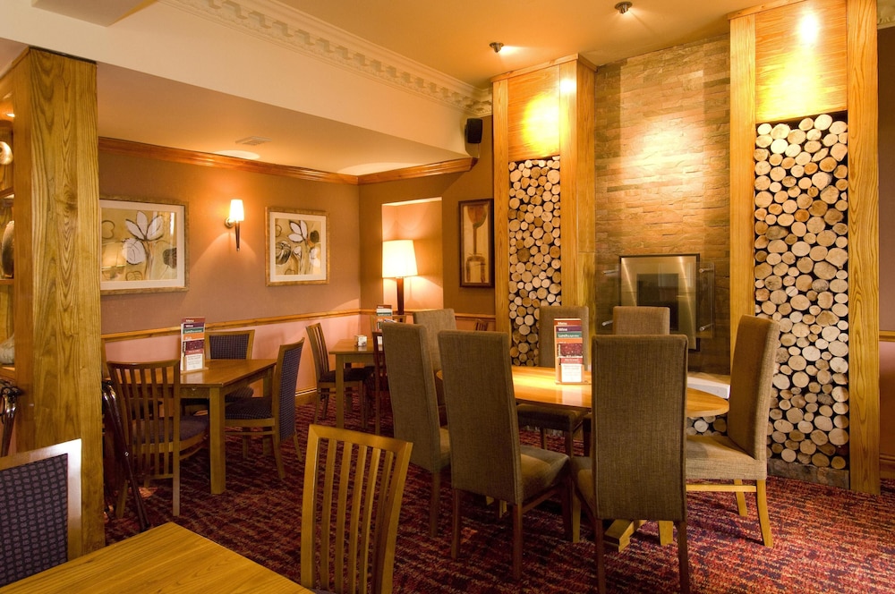 Premier Inn Liverpool (Roby) 31/42