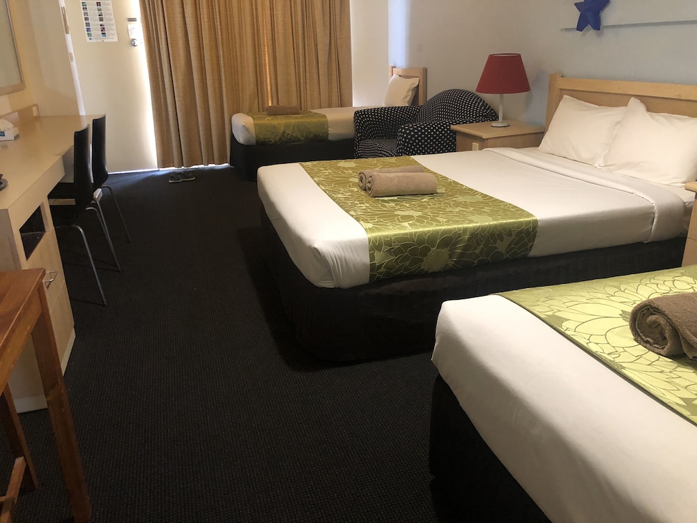 Country Comfort Cowra 21/44