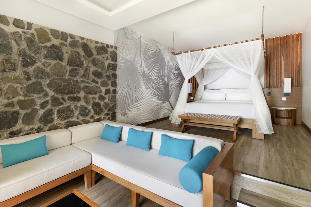 GARDEN, DELUXE, DOUBLE BED, OCEAN VIEW