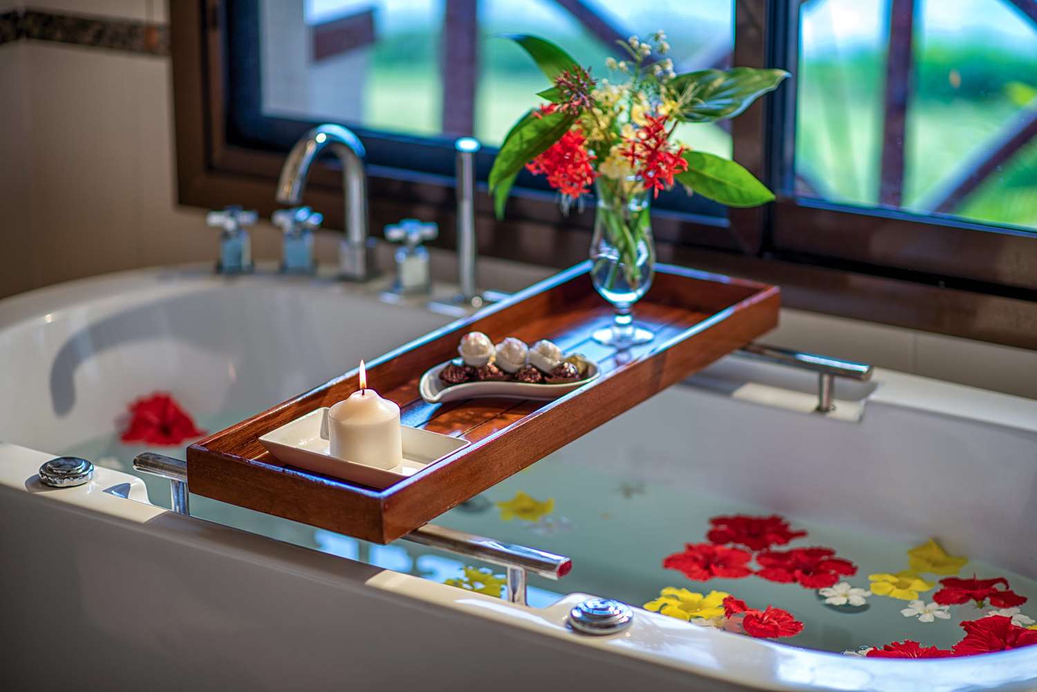 Sea Cliff Resort and Spa Hotel 48/80