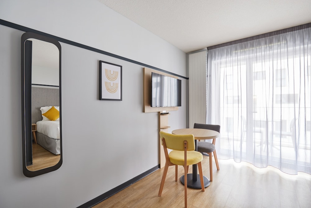 استوديو بسرير مزدوج بشرفة، Appart'hotel Odalys City - Lyon Centre Confluence 10/10