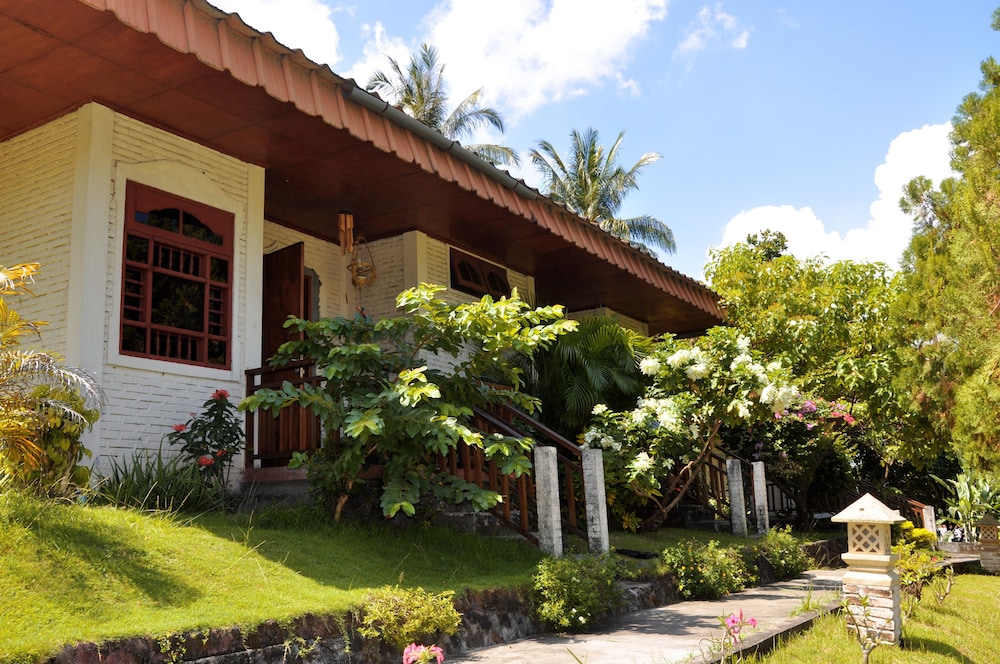 Puri Bunga Beach Cottages Lombok 7/73
