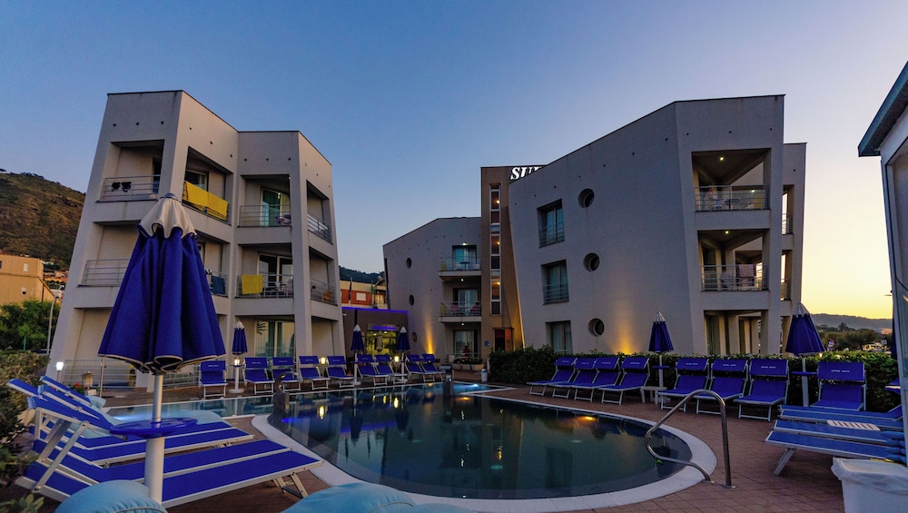 Astro Suite Hotel 41/50
