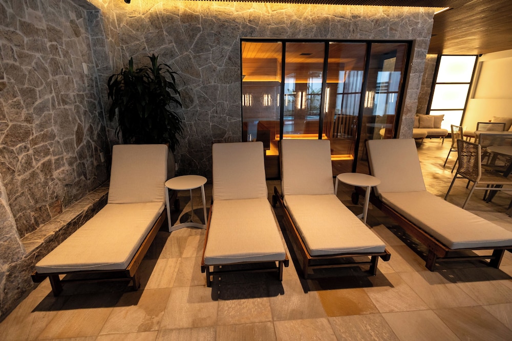 Monthez Hotel & Eventos 37/65