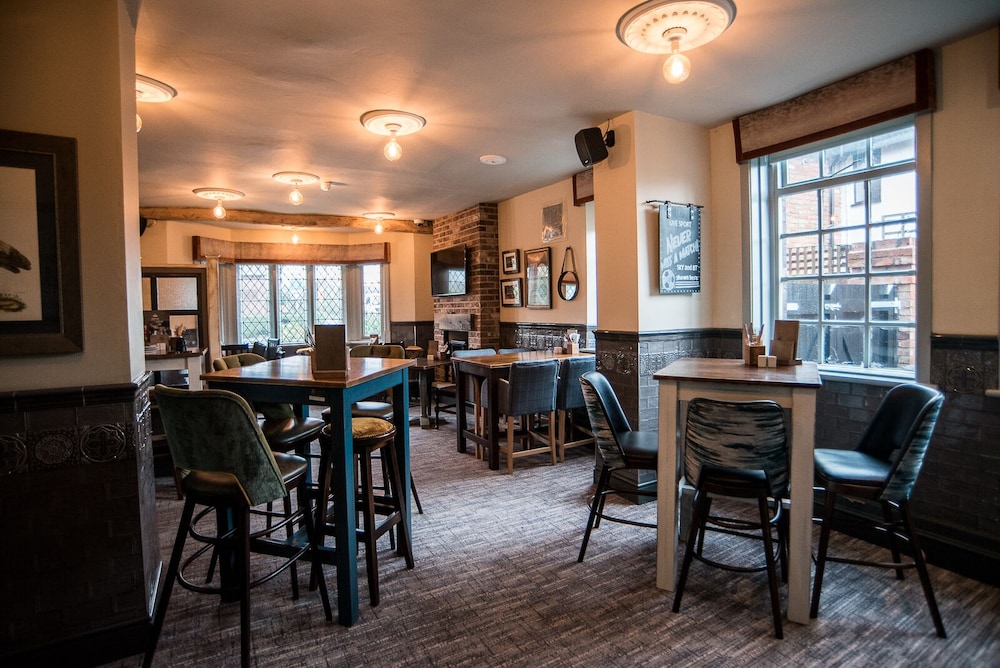 Cat and Lion Country Pub and Hotel 36/51