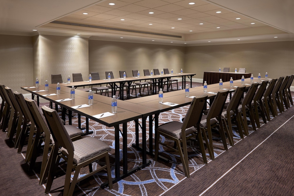 Le Centre Sheraton 44/47
