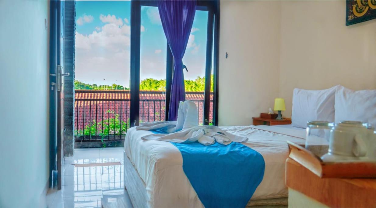 Ratu Guest House 7/18