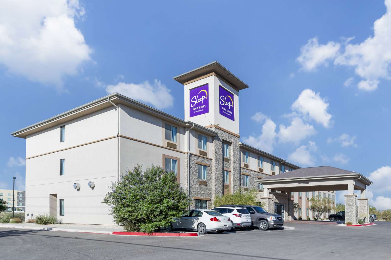 Sleep Inn & Suites Carlsbad Caverns Area 39/46
