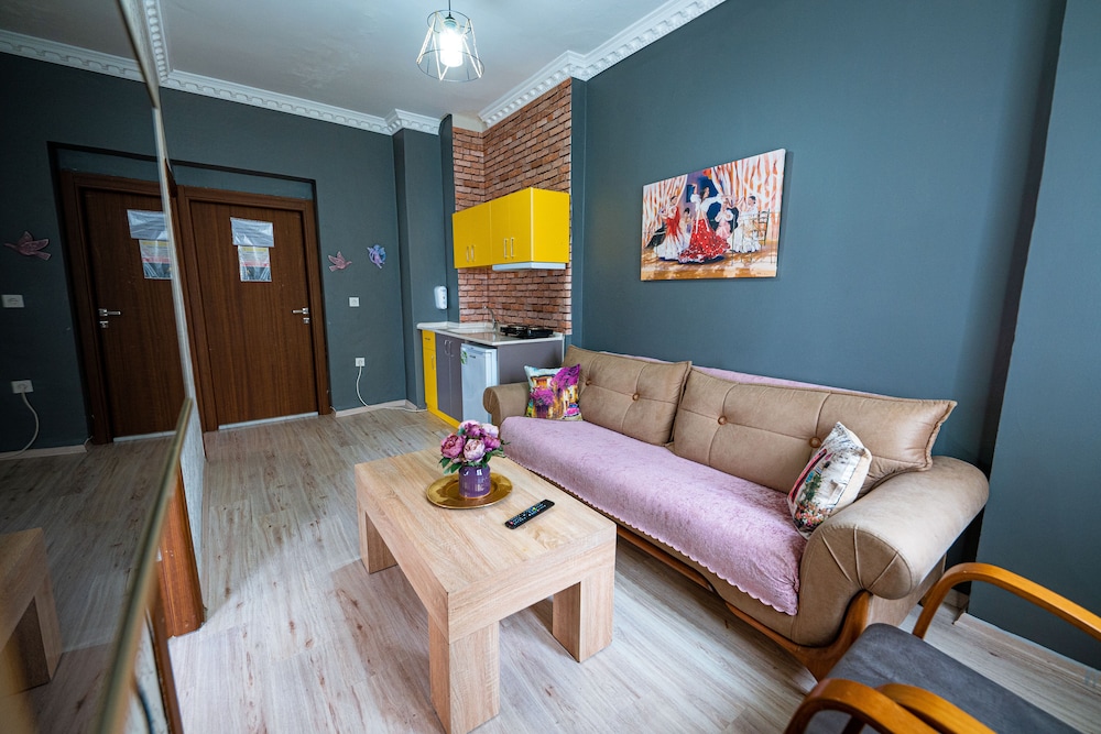 Evin Suit Hotel 34/50
