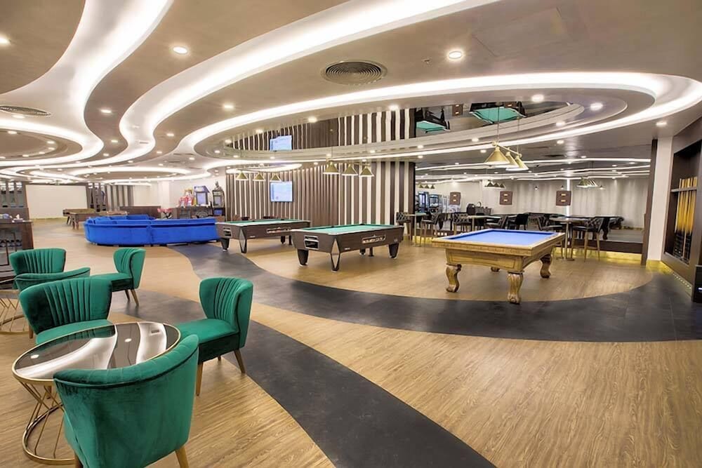 Merit Royal Premium Hotel Casino & Spa 25/36