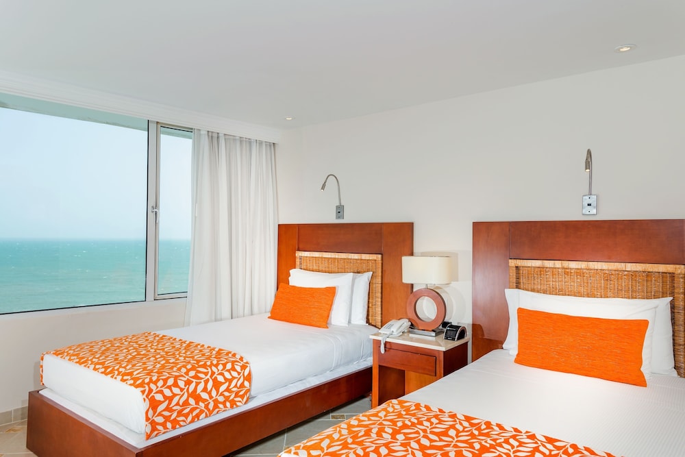SUPERIOR, TWIN BEDS, OCEAN VIEW