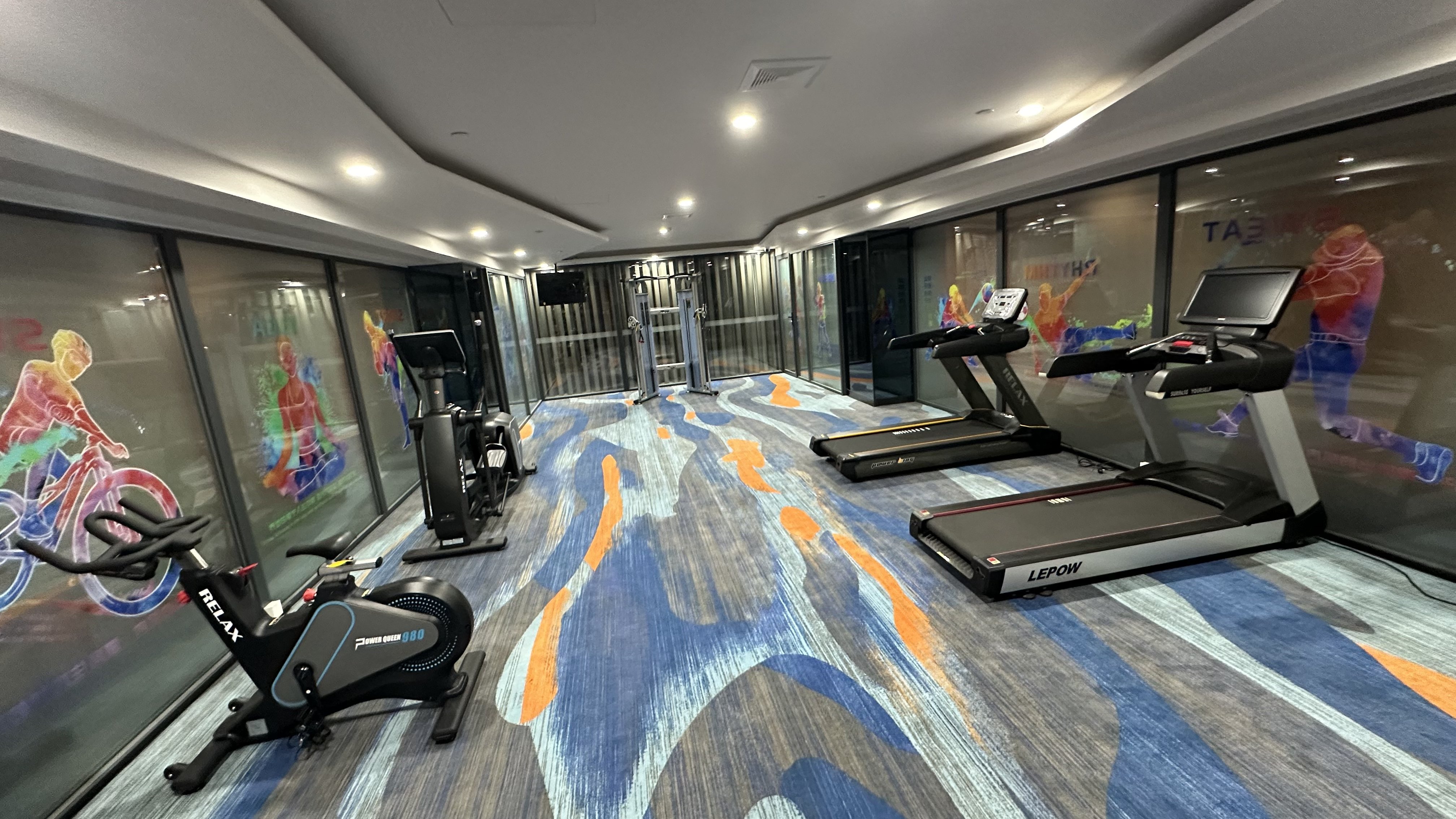 Holiday Inn Express Zhengzhou Zhengdong 39/73
