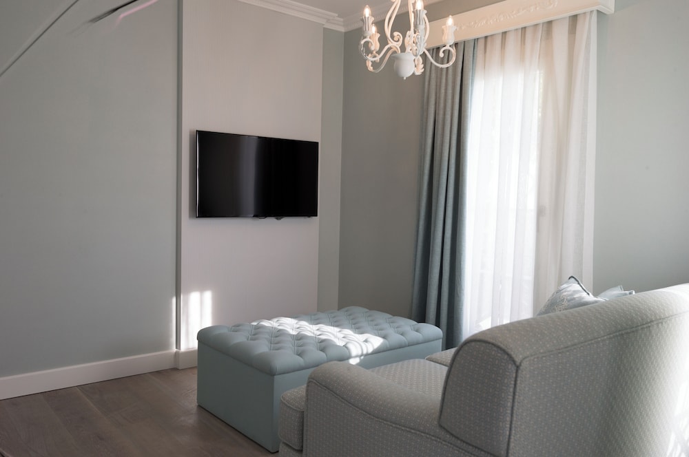 Ena Boutique Hotel 38/50