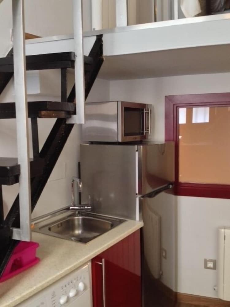 PIZARRO HOSTAL 43/50