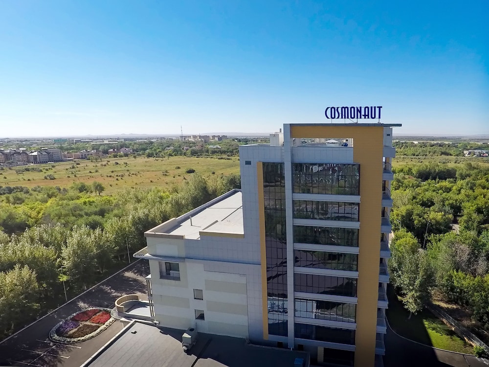 Cosmonaut Hotel 2/50
