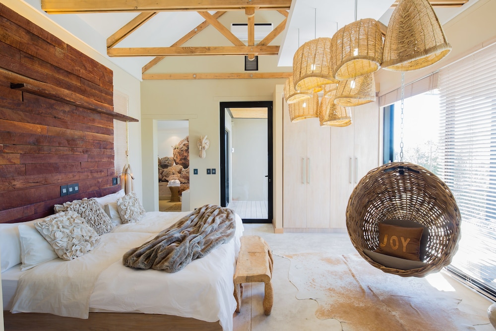 The Olive Exclusive All-Suite Hotel 6/30