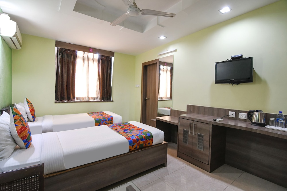 Hotel Raj Residency 15/35