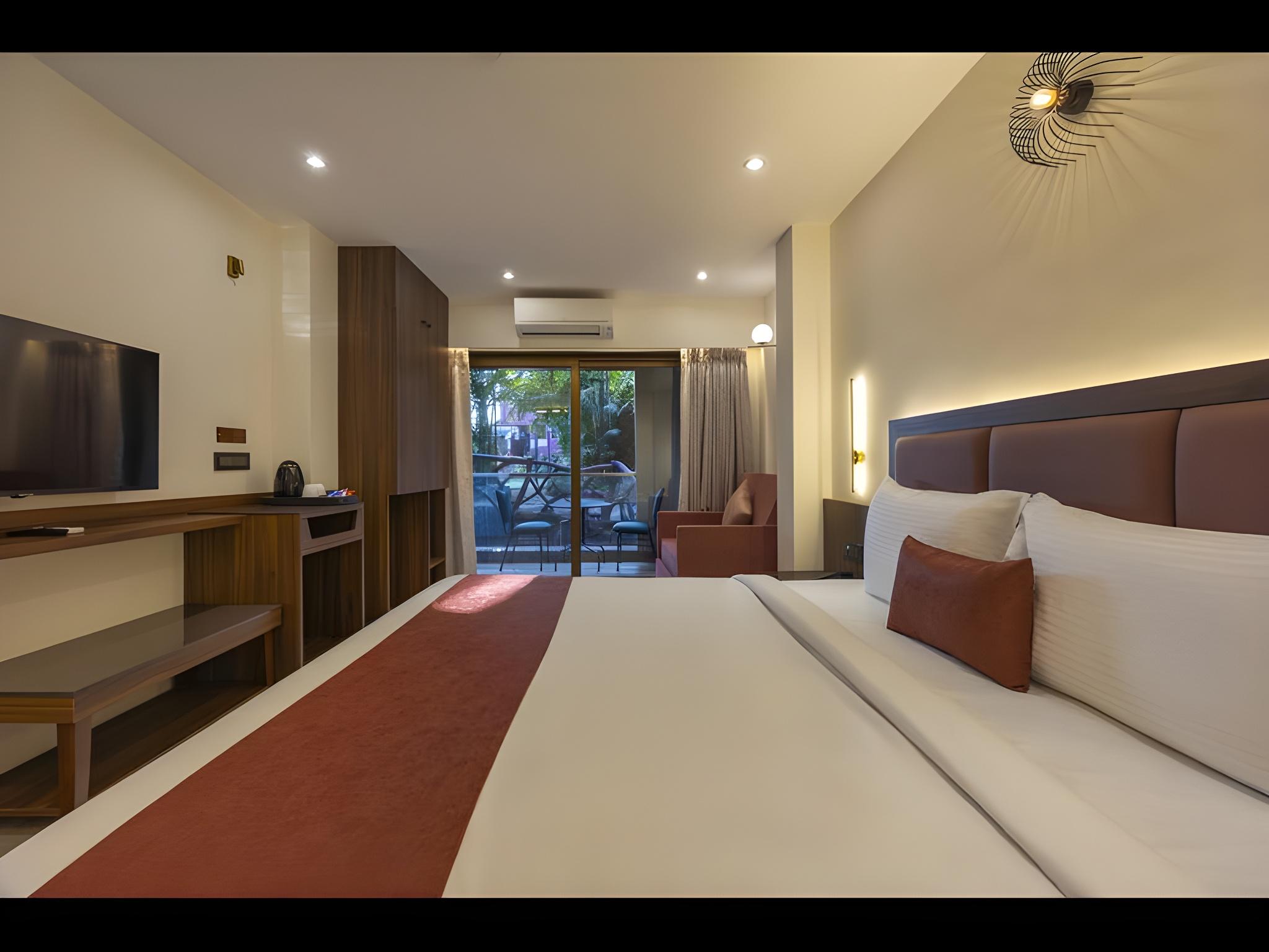 Orchid, Deluxe, King Bed, Orchid Wing
