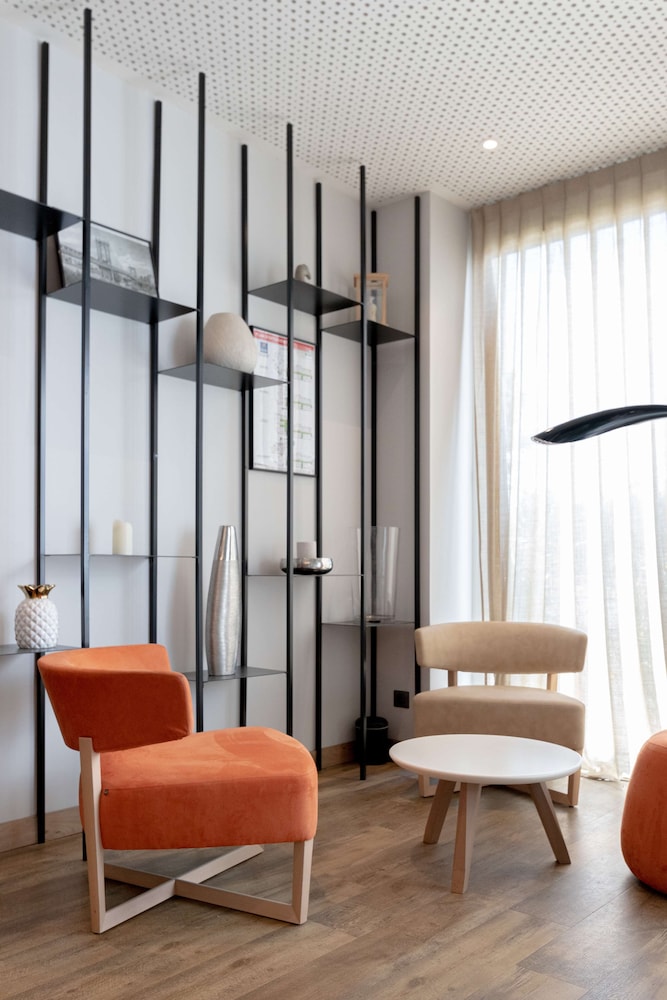 MERCURE Chartres Est 43/65