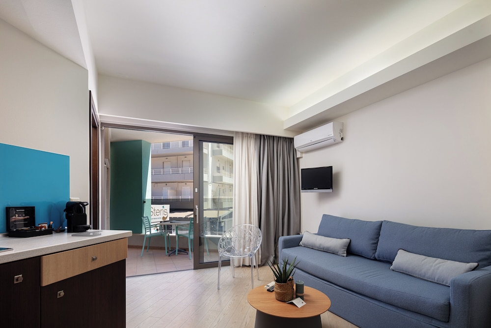 Steris Elegant Beach Hotel 50/70