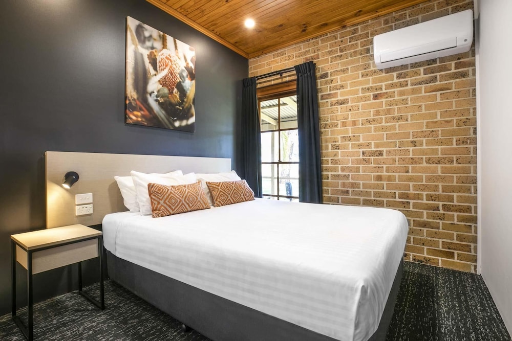 Macquarie Inn 32/66