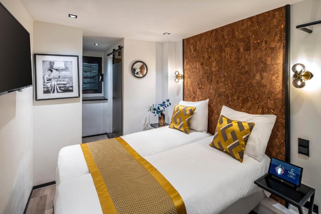 Basement, Double Bed