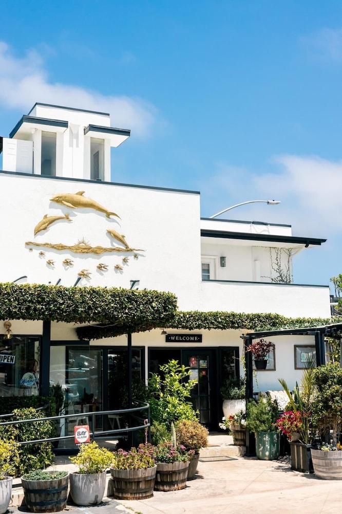 Seaside Laguna Inn & Suites 1/50