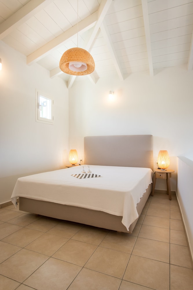 Neapoli Villas 7/37