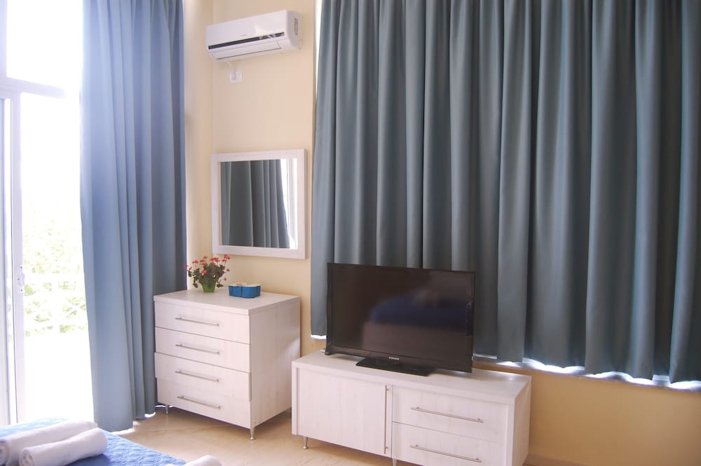 Hotel Saranda 41/79