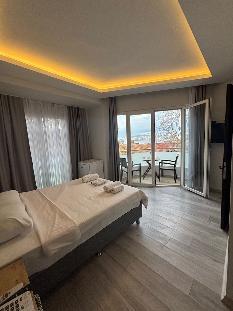 Marine House Boutique Hotel 7/51